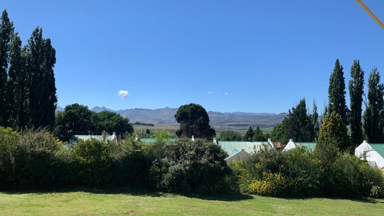 The Gables-Clarens Villa ภายนอก รูปภาพ