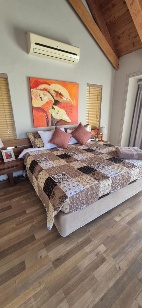 The Gables-Clarens Villa ภายนอก รูปภาพ