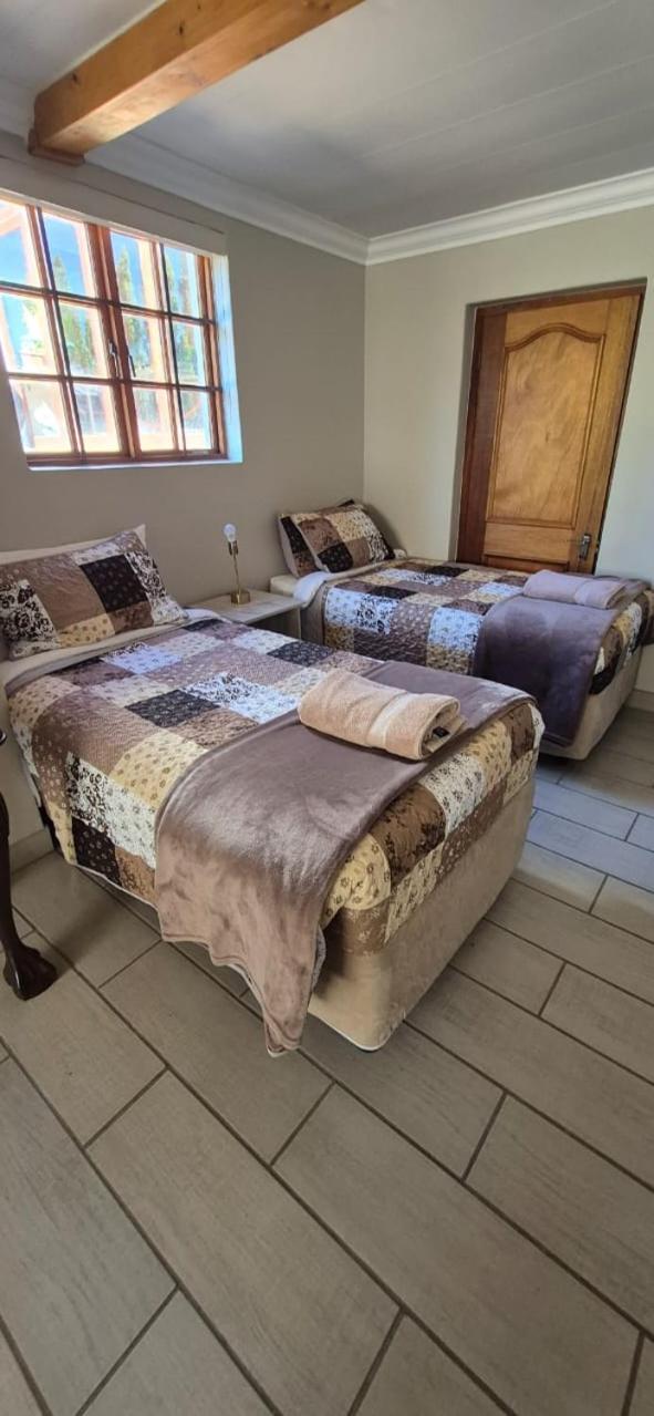 The Gables-Clarens Villa ภายนอก รูปภาพ