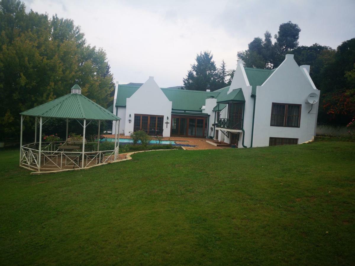 The Gables-Clarens Villa ภายนอก รูปภาพ